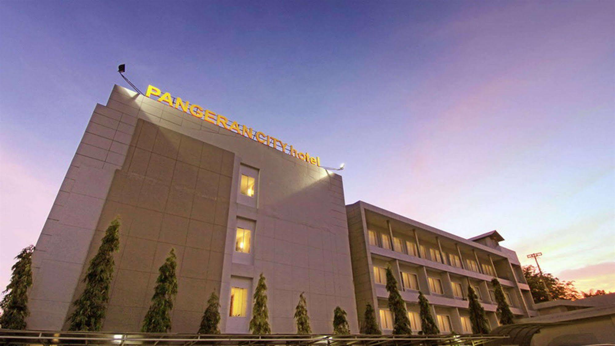 Hotel Pangeran City Padang  Buitenkant foto